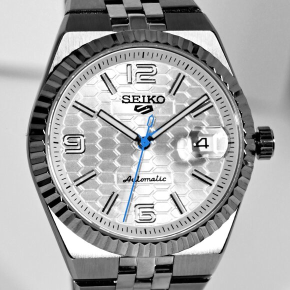 Custom Land Dweller Style SeikoMod 40mm White dial NH35 Automatic Movement new - Picture 1 of 6